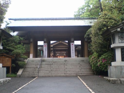 ファイル名: NONALNUM-E69DB1E983B7E7A59EE7A4BE28E58E9FE5AEBF2932.jpg
ファイルサイズ: 35.2KB 東郷神社