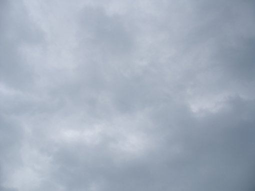 ファイル名: DSCF7475.jpg
ファイルサイズ: 9.7KB 暗くなったような気がしなくもない空