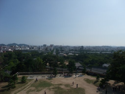 ファイル名: DSCF7909.jpg
ファイルサイズ: 25.2KB 天守閣からの眺め2