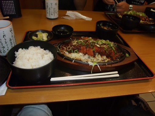 ファイル名: DSCF8136.jpg
ファイルサイズ: 38.6KB 味噌かつ膳