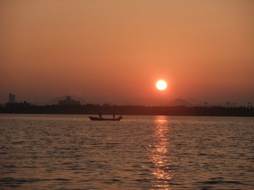 ファイル名: DSCF8172.jpg
ファイルサイズ: 25.6KB 日の出