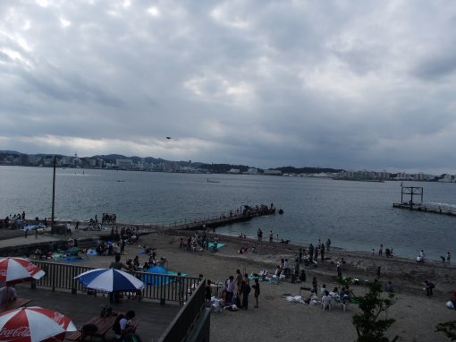 ファイル名: DSCF8785.jpg
ファイルサイズ: 32.8KB 猿島のテラスからの景色